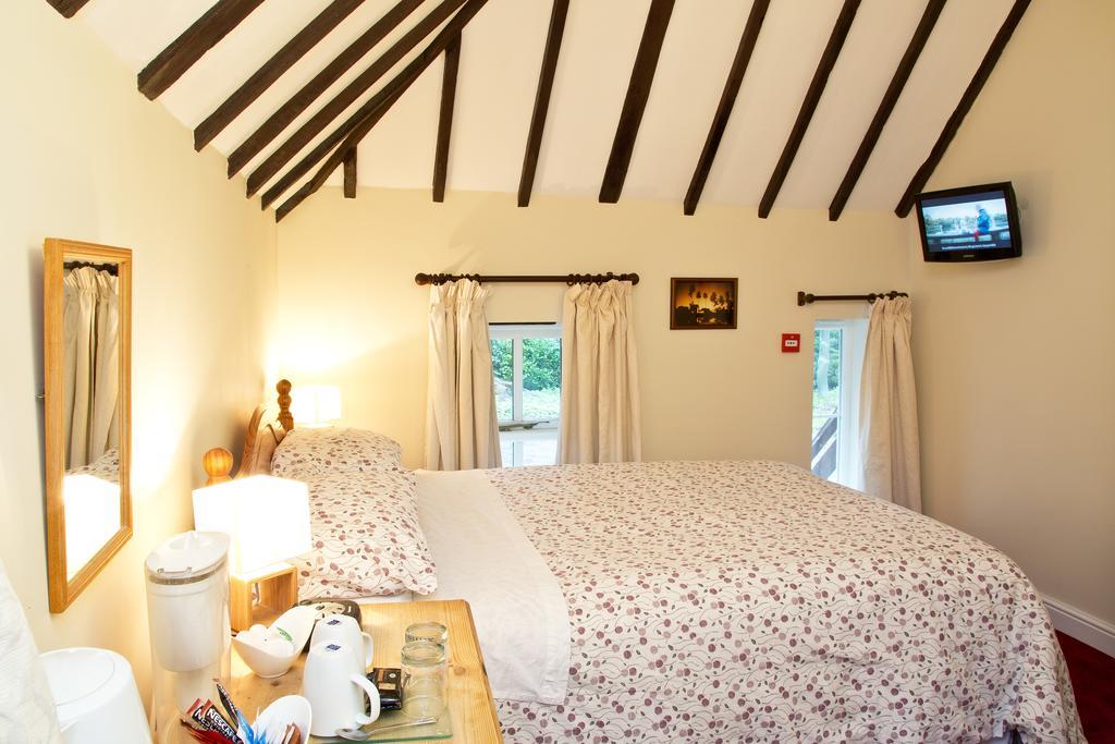 メードストン Detling Coachhouse Bed & Breakfast エクステリア 写真