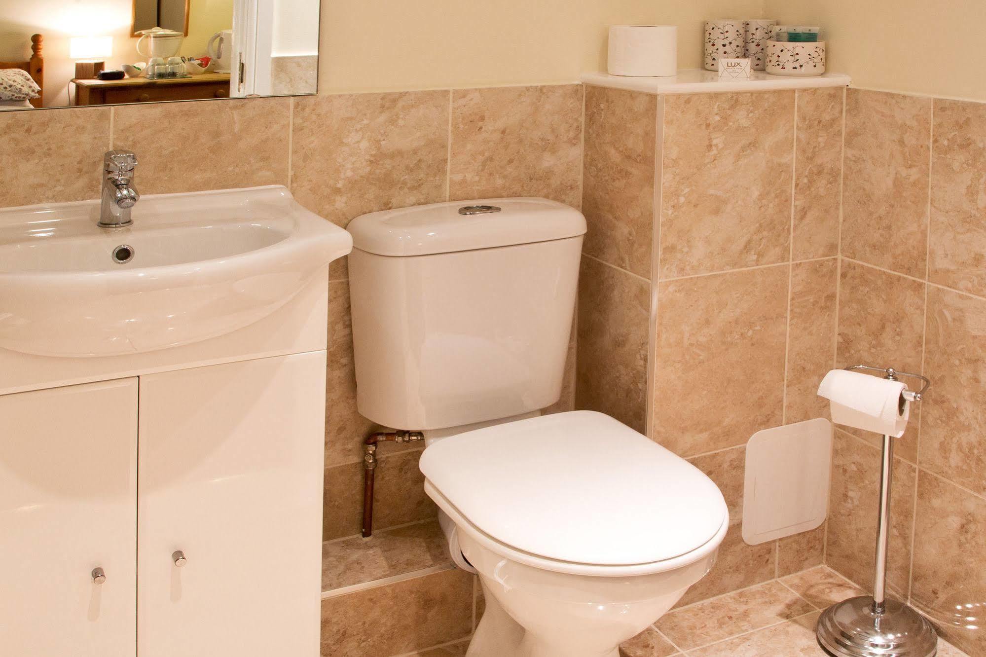 メードストン Detling Coachhouse Bed & Breakfast エクステリア 写真