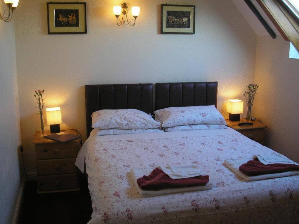 メードストン Detling Coachhouse Bed & Breakfast エクステリア 写真